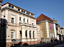 Teatr Rzeszów.jpg